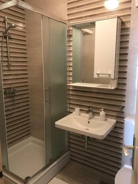 Apartmani Ruza Makarska Exterior foto
