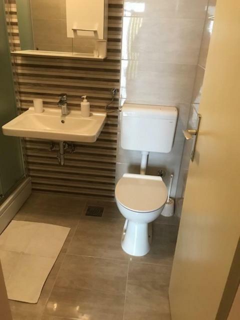 Apartmani Ruza Makarska Exterior foto