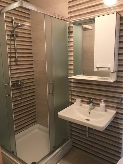 Apartmani Ruza Makarska Exterior foto